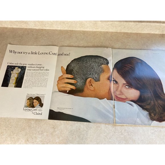 The Saturday Evening Post  Vintage December 1966 Love In America Issue - Picture 3 of 7